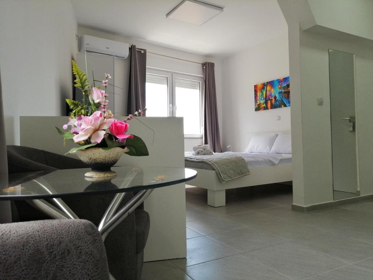 Redex Apartments 奥赫里德 外观 照片